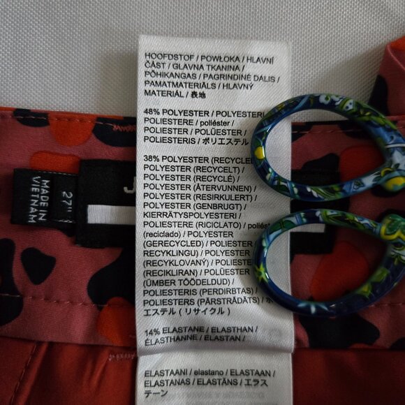 J. Lindeberg Gwen Printed Golf Short Size 27 Faded Rose Animal - Picture 12 of 13